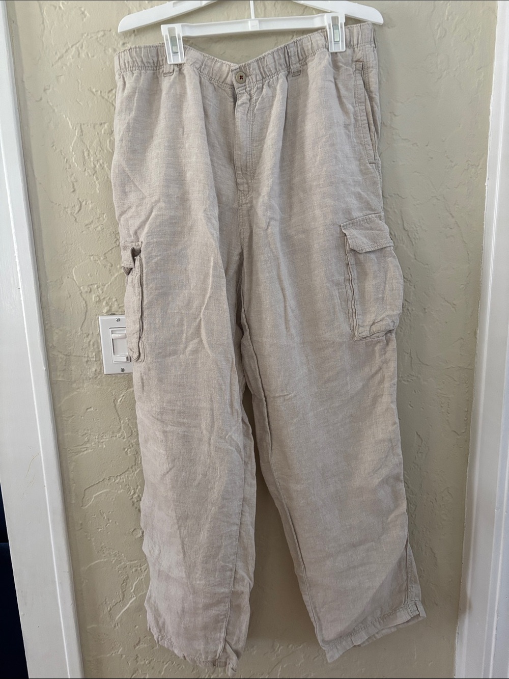 Tommy Bahama Men's Light Beige Cargo Pants